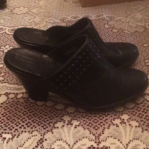 Women’s Born Heeled Clogs